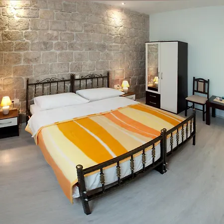 Apartment Galic *